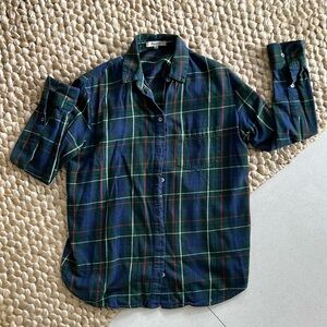 Madewell XS Flannel Button Down, perfect for Christmas! 🎄